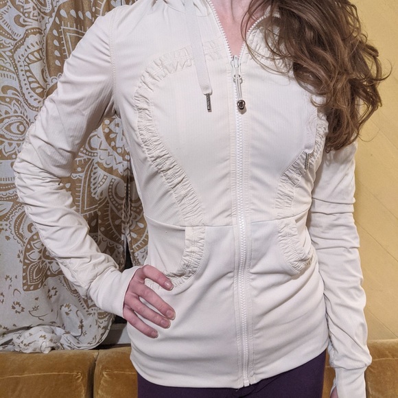 Lululemon Athletica Cream Light Hooded Jacket - Picture 1 of 4